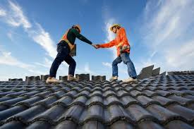 Best Roof Leak Repair  in Leechburg, PA